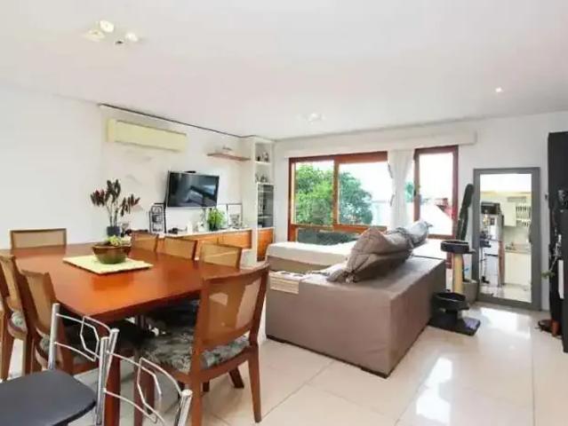 Casa / Sobrado em Condomínio para Locação em Porto Alegre/RS Teresópolis 3 Quartos