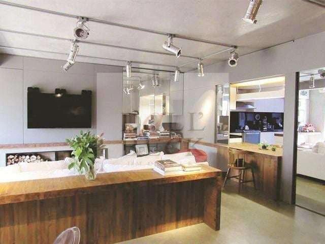 Casa / Sobrado em Condomínio para Locação em Porto Alegre/RS Três Figueiras 4 Quartos