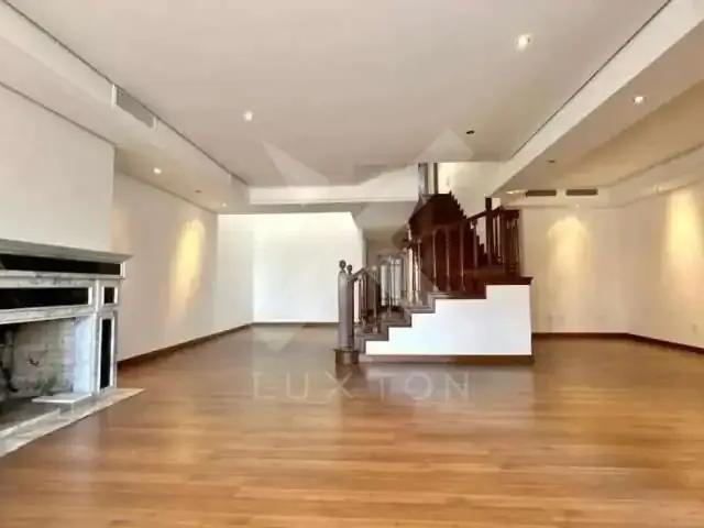 Casa / Sobrado em Condomínio para Locação em Porto Alegre/RS Três Figueiras 4 Quartos
