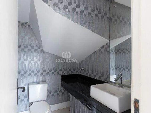 Casa / Sobrado em Condomínio para Locação em Porto Alegre/RS Tristeza 3 Quartos