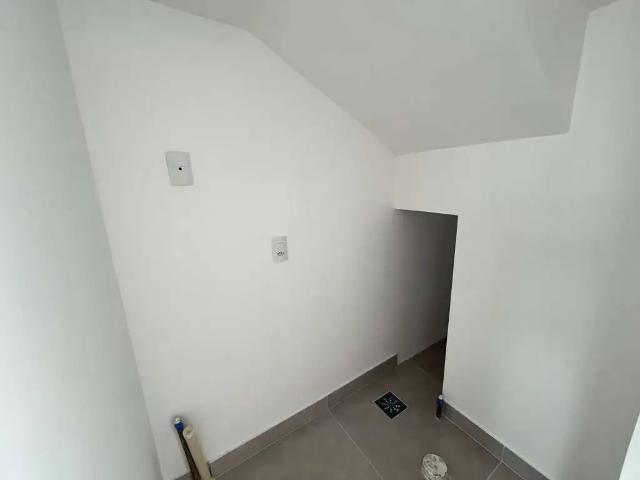 Casa / Sobrado em Condomínio para Locação em Porto Alegre/RS Vila Nova 2 Quartos