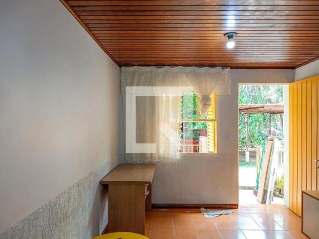 Casa / Sobrado em Condomínio para Locação em Porto Alegre/RS Vila Nova 2 Quartos
