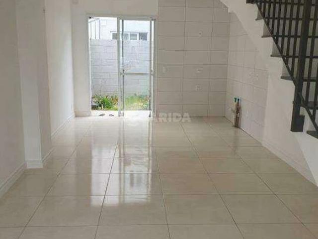 Casa / Sobrado em Condomínio para Locação em Porto Alegre/RS Vila Nova 2 Quartos