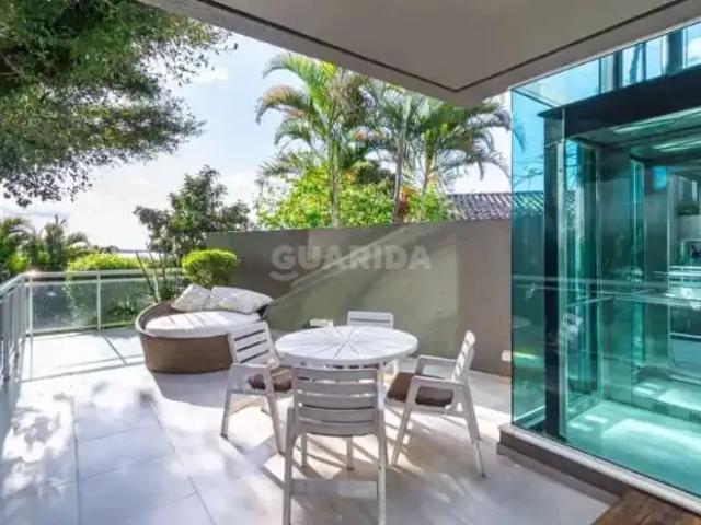 Casa / Sobrado em Condomínio para Locação em Porto Alegre/RS Vila Assunção 3 Quartos