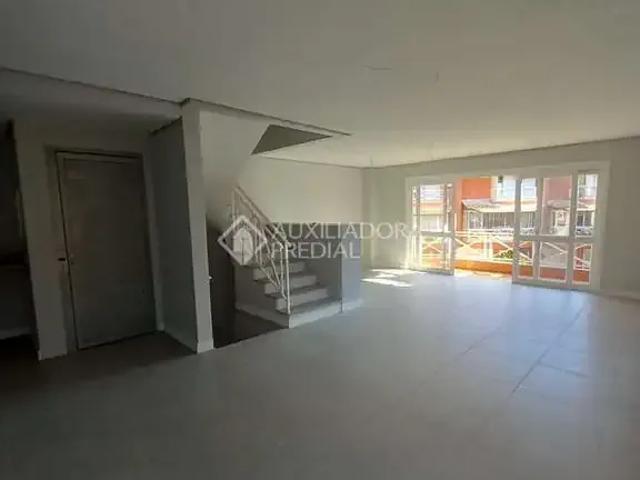 Casa / Sobrado em Condomínio para Locação em Porto Alegre/RS Vila Assunção 4 Quartos