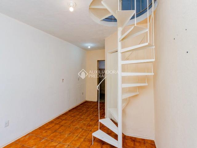 Casa / Sobrado em Condomínio para Locação em Porto Alegre/RS Vila São José 1 Quartos