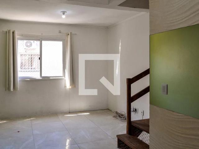 Casa / Sobrado em Condomínio para Locação em Porto Alegre/RS Aberta dos Morros 3 Quartos