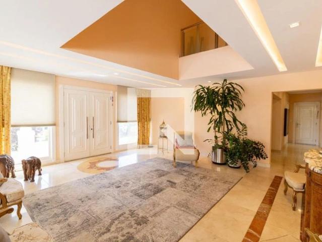Casa / Sobrado em Condomínio para Locação em Porto Alegre/RS Belém Novo 7 Quartos