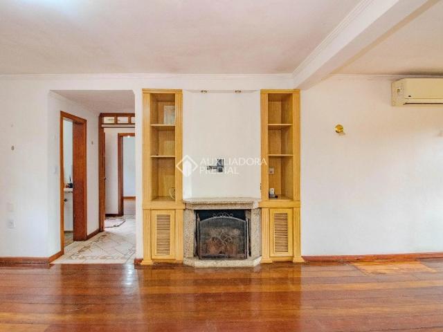 Casa / Sobrado em Condomínio para Locação em Porto Alegre/RS Bom Jesus 4 Quartos