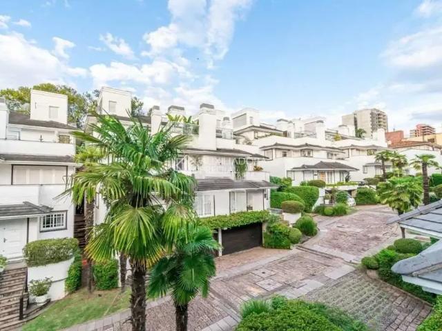 Casa / Sobrado em Condomínio para Locação em Porto Alegre/RS Boa Vista 3 Quartos