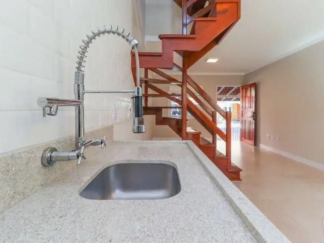 Casa / Sobrado em Condomínio para Locação em Porto Alegre/RS Camaquã 2 Quartos