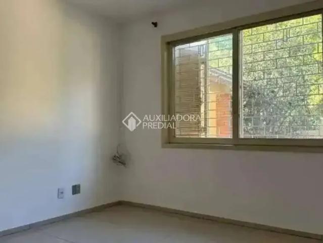 Casa / Sobrado em Condomínio para Locação em Porto Alegre/RS Camaquã 4 Quartos