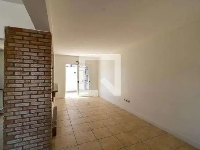 Casa / Sobrado em Condomínio para Locação em Porto Alegre/RS Campo Novo 3 Quartos