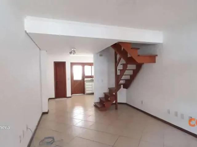 Casa / Sobrado em Condomínio para Locação em Porto Alegre/RS Cavalhada 3 Quartos