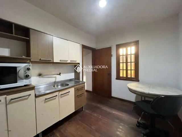 Casa / Sobrado em Condomínio para Locação em Porto Alegre/RS Cavalhada 4 Quartos