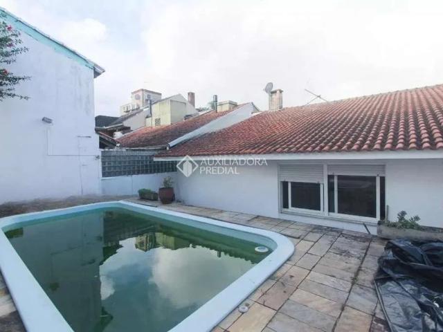 Casa / Sobrado em Condomínio para Locação em Porto Alegre/RS Chácara das Pedras 3 Quartos