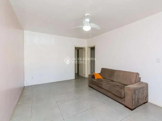 Casa / Sobrado em Condomínio para Locação em Porto Alegre/RS Chácara das Pedras 3 Quartos