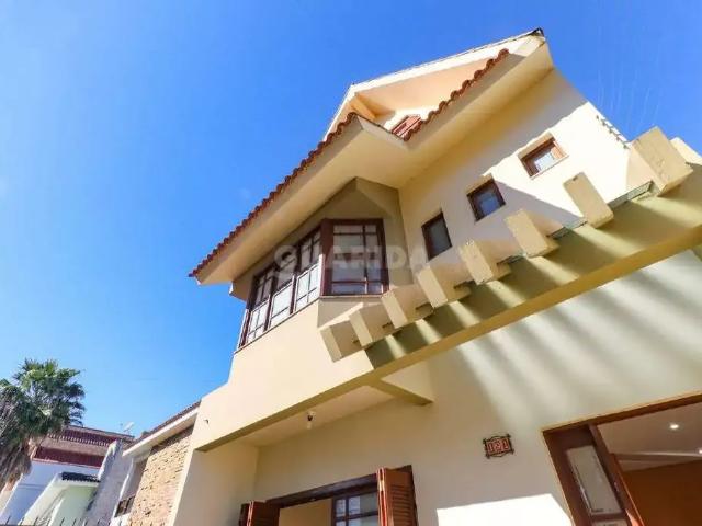 Casa / Sobrado em Condomínio para Locação em Porto Alegre/RS Cristal 4 Quartos