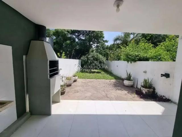 Casa / Sobrado em Condomínio para Locação em Porto Alegre/RS Espírito Santo 3 Quartos