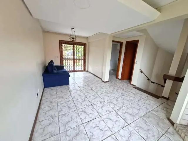 Casa / Sobrado em Condomínio para Locação em Porto Alegre/RS Guarujá 3 Quartos