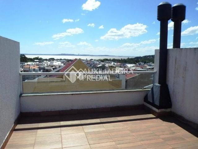 Casa / Sobrado em Condomínio para Locação em Porto Alegre/RS Guarujá 3 Quartos