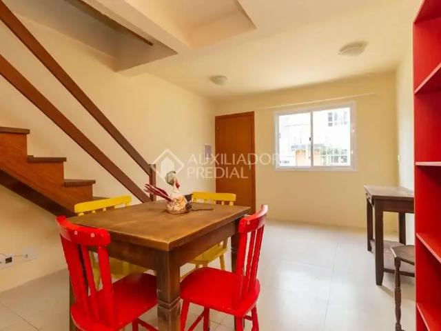Casa / Sobrado em Condomínio para Locação em Porto Alegre/RS Hípica 2 Quartos