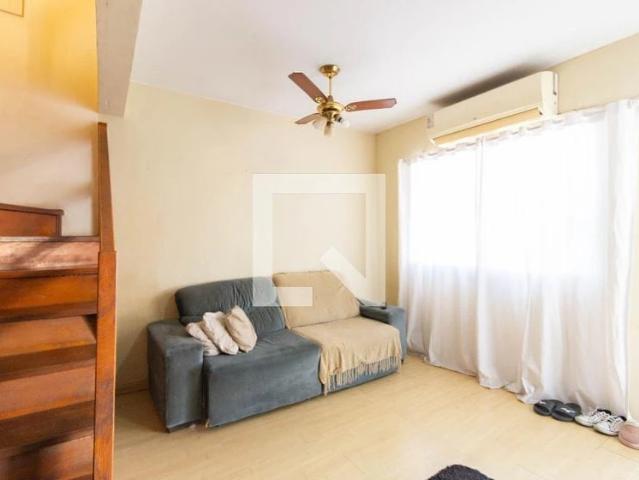 Casa / Sobrado em Condomínio para Locação em Porto Alegre/RS Humaitá 2 Quartos