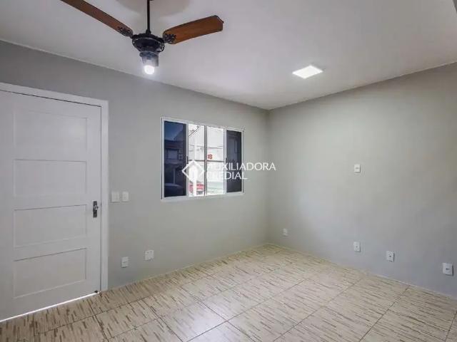Casa / Sobrado em Condomínio para Locação em Porto Alegre/RS Humaitá 3 Quartos