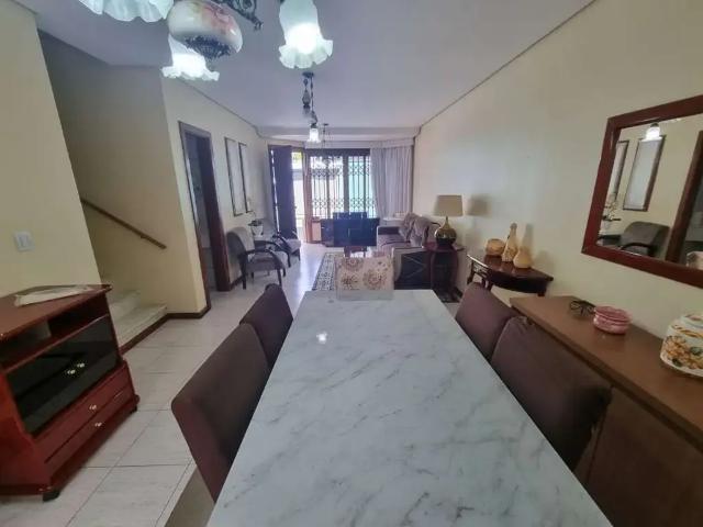 Casa / Sobrado em Condomínio para Locação em Porto Alegre/RS Ipanema 3 Quartos