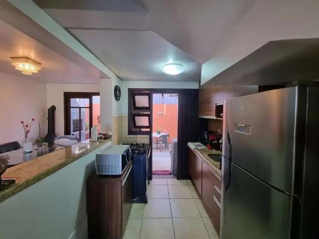 Casa / Sobrado em Condomínio para Locação em Porto Alegre/RS Ipanema 3 Quartos