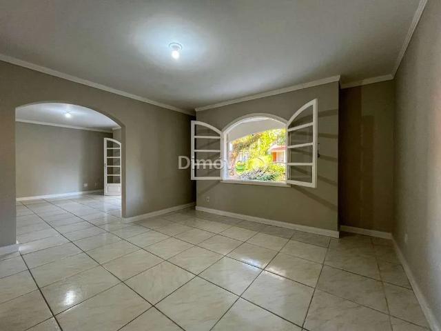 Casa / Sobrado em Condomínio para Locação em Porto Alegre/RS Ipanema 4 Quartos