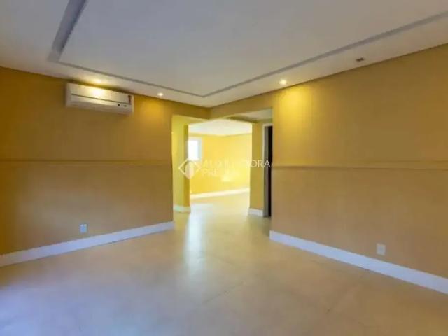 Casa / Sobrado em Condomínio para Locação em Porto Alegre/RS Ipanema 5 Quartos