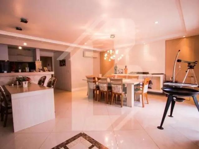 Casa / Sobrado em Condomínio para Locação em Porto Alegre/RS Jardim Carvalho 5 Quartos