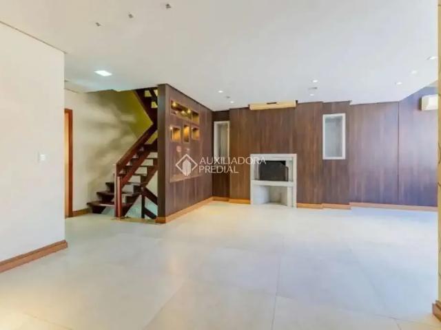 Casa / Sobrado em Condomínio para Locação em Porto Alegre/RS Jardim Isabel 3 Quartos