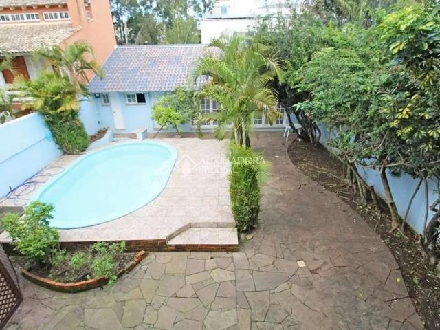 Casa / Sobrado em Condomínio para Locação em Porto Alegre/RS Jardim Itu Sabará 4 Quartos