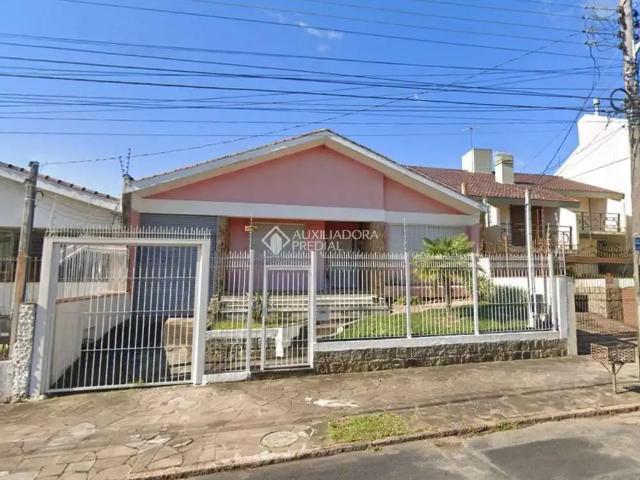 Casa / Sobrado em Condomínio para Locação em Porto Alegre/RS Jardim Itu Sabará 3 Quartos