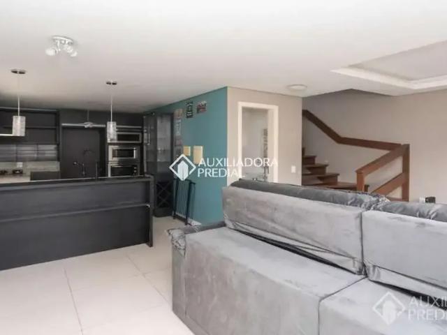 Casa / Sobrado em Condomínio para Locação em Porto Alegre/RS Jardim Itu Sabará 3 Quartos
