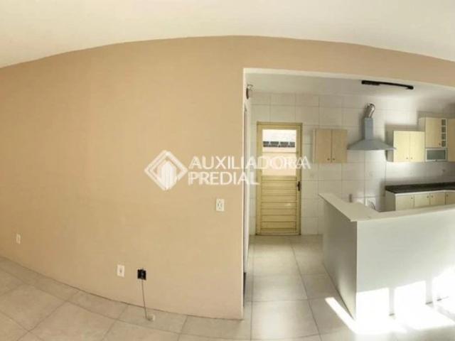 Casa / Sobrado em Condomínio para Locação em Porto Alegre/RS Jardim Itu Sabará 3 Quartos