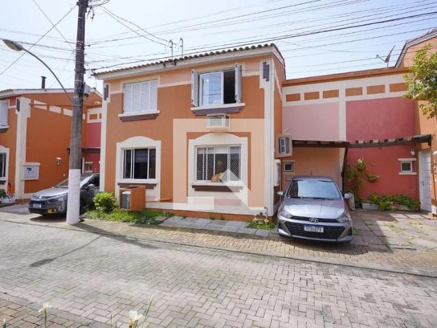 Casa / Sobrado em Condomínio para Locação em Porto Alegre/RS Jardim Itu Sabará 3 Quartos