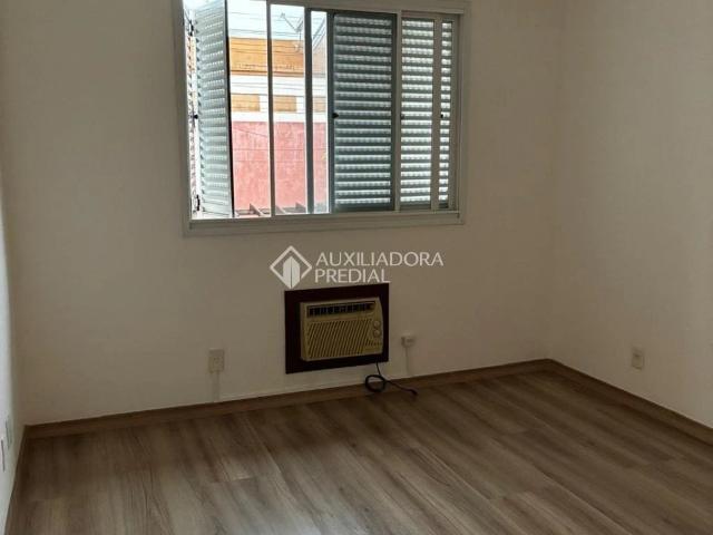 Casa / Sobrado em Condomínio para Locação em Porto Alegre/RS Jardim Itu 3 Quartos