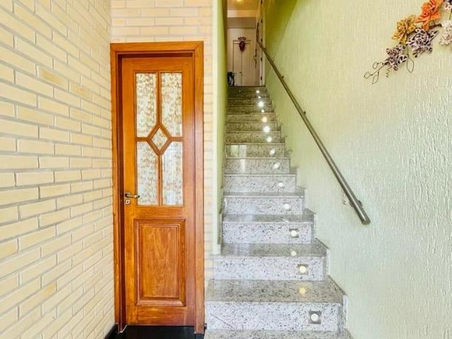 Casa / Sobrado em Condomínio para Locação em Porto Alegre/RS Jardim Itu 4 Quartos