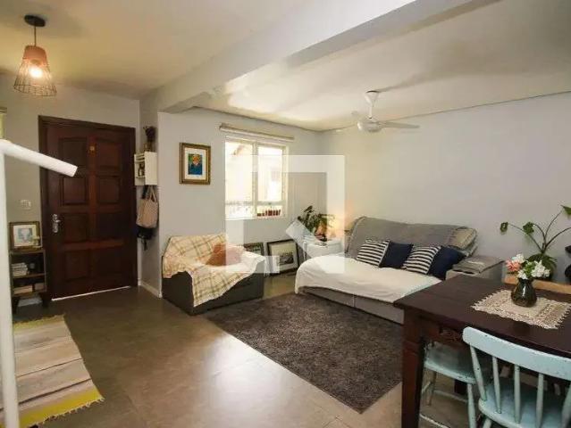 Casa / Sobrado em Condomínio para Locação em Porto Alegre/RS Lomba do Pinheiro 3 Quartos