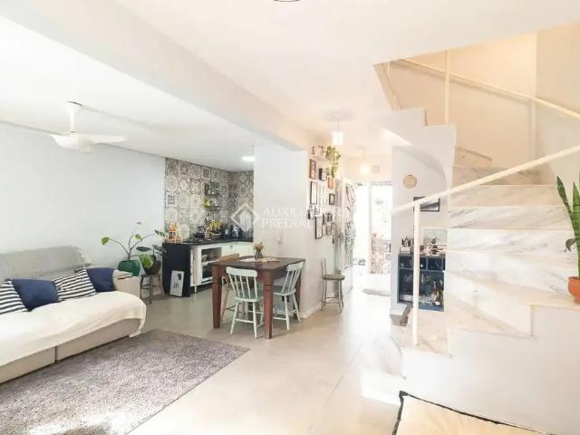 Casa / Sobrado em Condomínio para Locação em Porto Alegre/RS Lomba do Pinheiro 3 Quartos