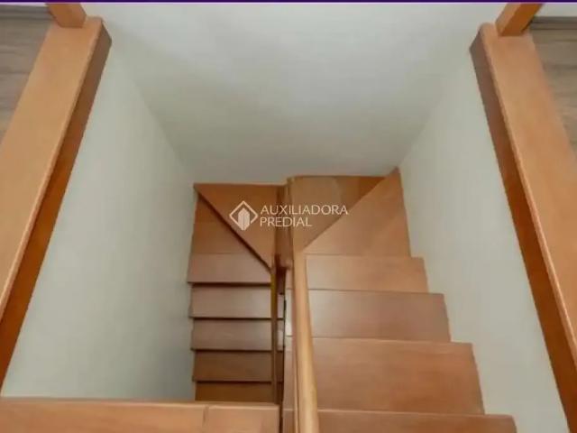 Casa / Sobrado em Condomínio para Locação em Porto Alegre/RS Menino Deus 4 Quartos