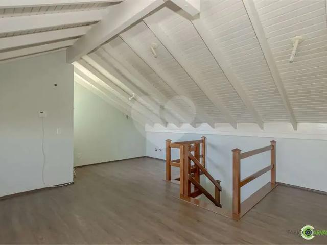 Casa / Sobrado em Condomínio para Locação em Porto Alegre/RS Menino Deus 3 Quartos