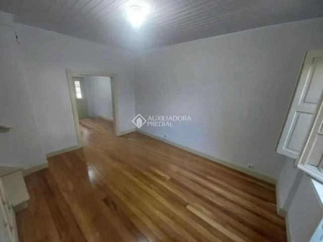Casa / Sobrado em Condomínio para Locação em Porto Alegre/RS Menino Deus 3 Quartos