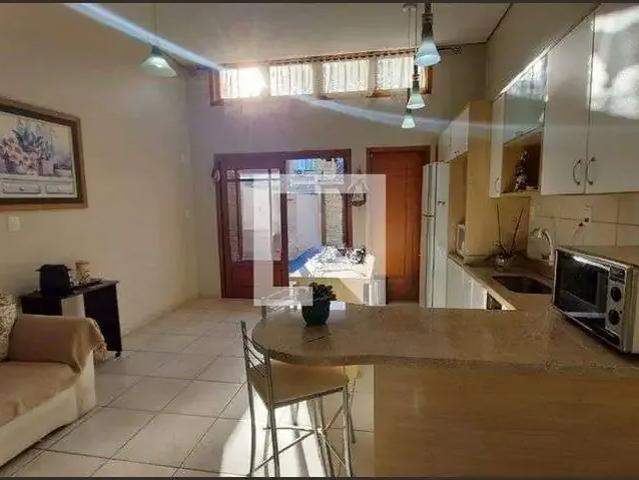 Casa / Sobrado em Condomínio para Locação em Porto Alegre/RS Partenon 4 Quartos