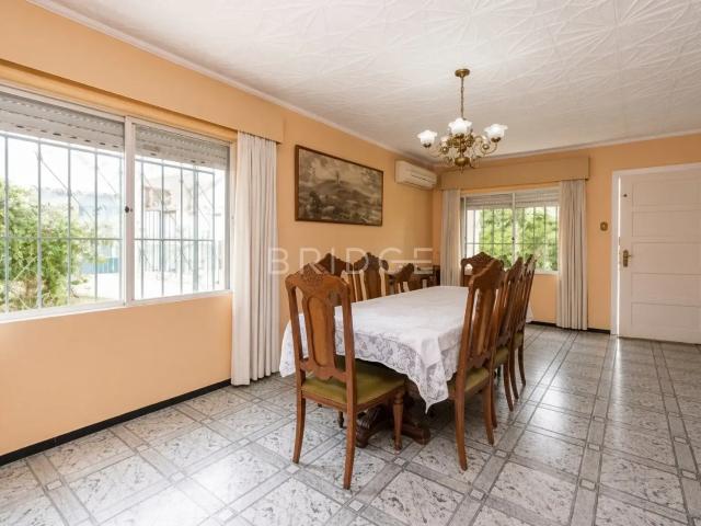 Casa / Sobrado em Condomínio para Locação em Porto Alegre/RS Partenon 3 Quartos