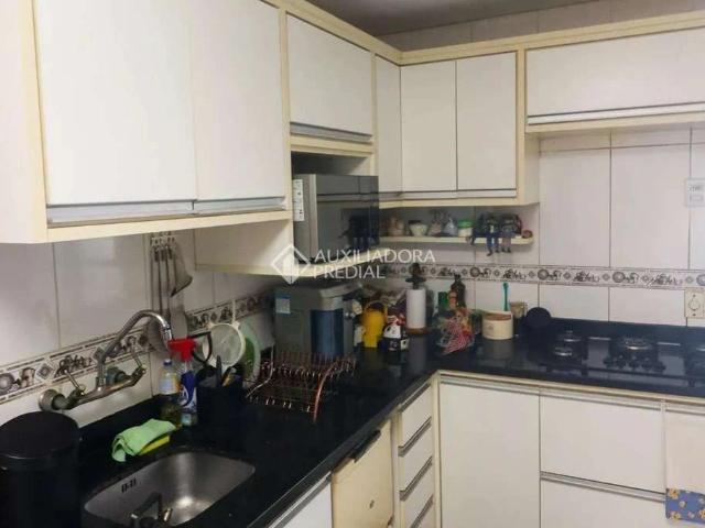 Casa / Sobrado em Condomínio para Locação em Porto Alegre/RS Partenon 3 Quartos