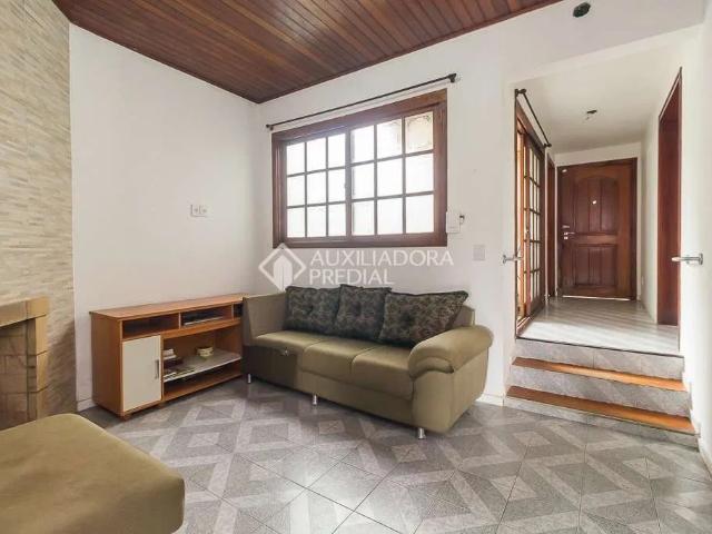 Casa / Sobrado em Condomínio para Locação em Porto Alegre/RS Parque Santa Fé 4 Quartos